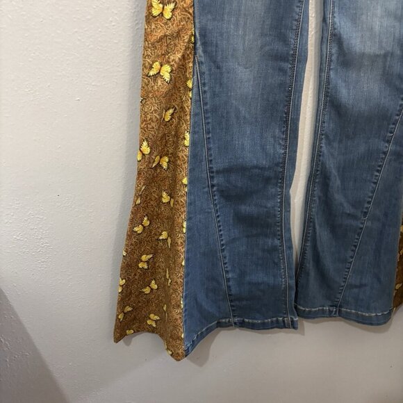 Ban Jara Bellbottom Flared High Rise Jeans Butterfly Pattern Size 1/24 Hippie - Picture 2 of 11